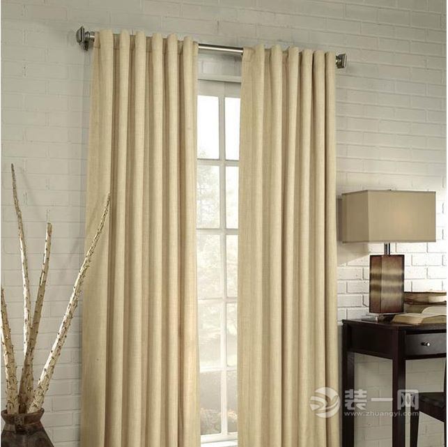 浅色系的窗帘担心脏兮兮 无锡装修公司教你一招如新